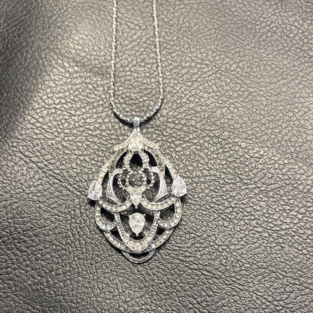 Chloe + Isabel Isle of Skye Pendant